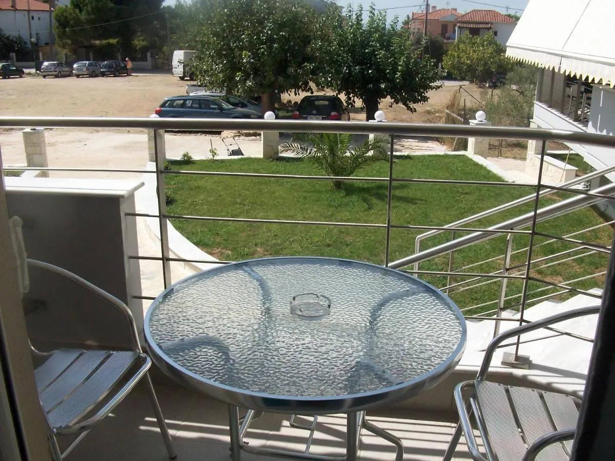 Aparthotel Mavridis Rooms 2 Nikiti  Greece